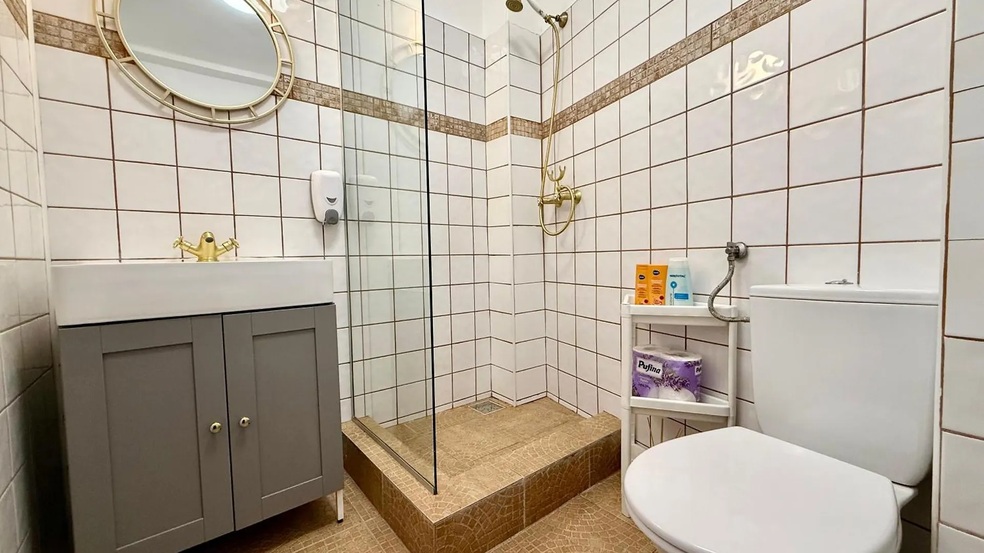 Apartment The Romantic Residence Bukarest